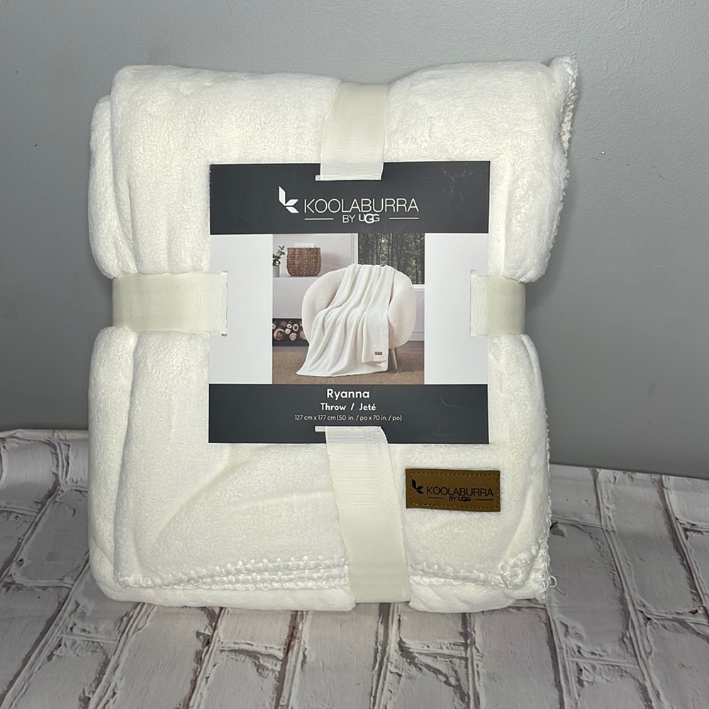Koolaburra by UGG Soft Fleece Throw